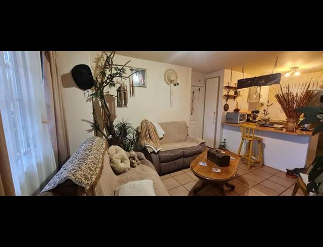 1 BEDROOM APARTMENT FOR SALE IN DIE HOEWES